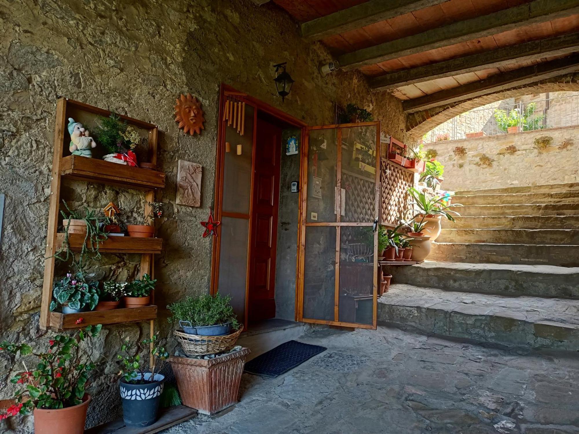 Il Borgo Antico Villa Monte del Lago Bagian luar foto