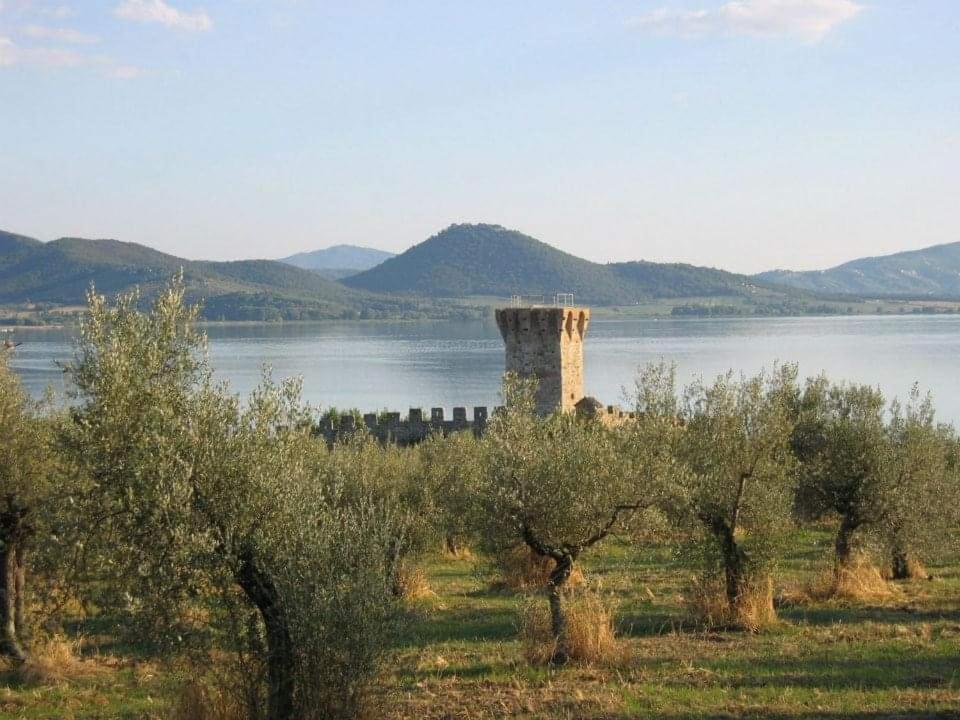 Il Borgo Antico Villa Monte del Lago Bagian luar foto